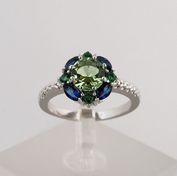 18k Mandala Ring